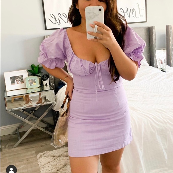 Miss Lola Dresses & Skirts - Lavender puff sleeve dress
